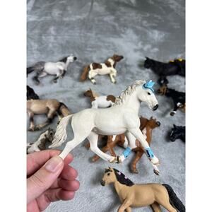 Schleich Rare Horse Lot of 23 AM Limes 69 Farm Set Foals Rider Tack Bundle